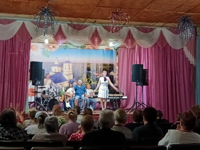Фото новости:Концерт кавер-группы 