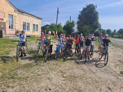 Фото новости:Велопоход на природу «По родным тропинкам».